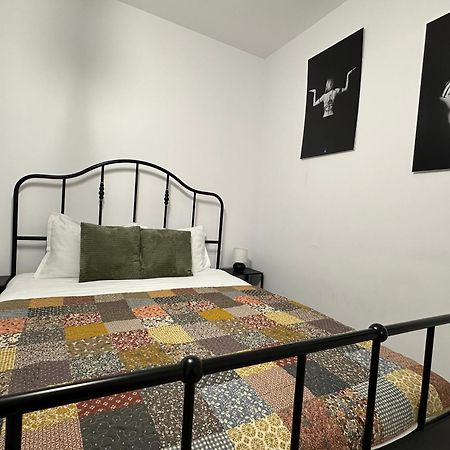 Апартаменты Garsoniera In Complex Rezidential Бухарест Экстерьер фото